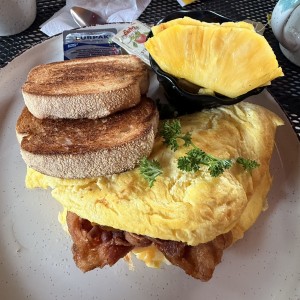 Boquete Omelets - Tocino y queso