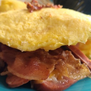 omellete 3 carnes