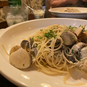 Pasta con alemejas