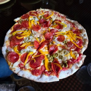 Pizza - Grande 8 Pedazos 14"