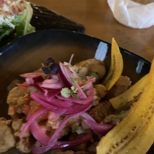 CEVICHE FRITO CON LECHE DE TIGRE