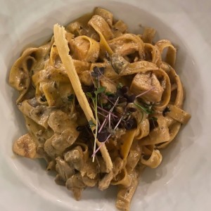 Fettucine de pollo