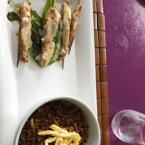 pollo thai con arroz frito