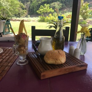Pan de la casa & Ceviche frito