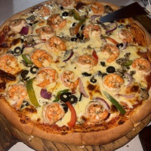 Pizza De Camarones F: $24.50 M: $21.50