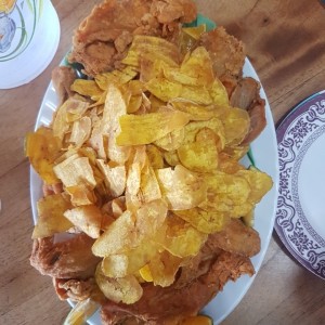 Pollo con platanitos
