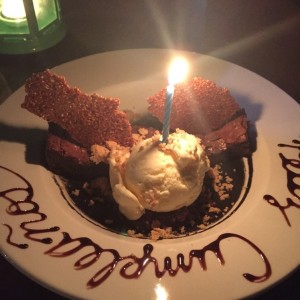 brownie con helado