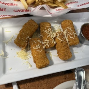 Appetizers - FRIED MOZZARELLA