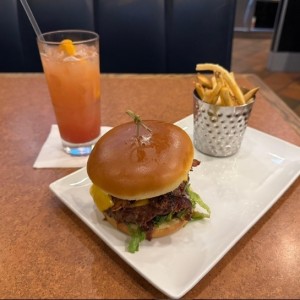 FRIDAYS SIGNATURE WHISKEY-GLAZED BURGER