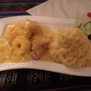 corvina con camarones