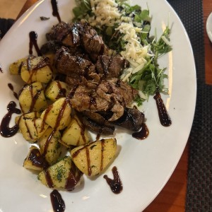 Carnes - Tagliata di Carne Especial con papas