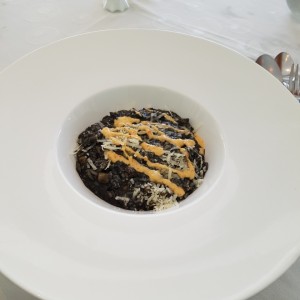 Risotto Negro con calamares