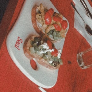 Toast Clásicas - Jerusalem (vegetariana)