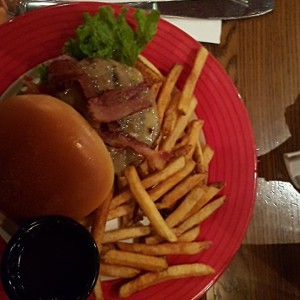Lunch - Fridays Burger