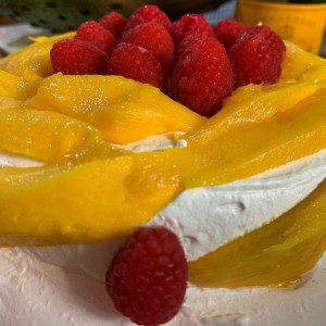 Dulce - Pavlova Fresa/ Mora