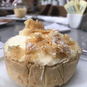 pastel de chocolate blanco y banano