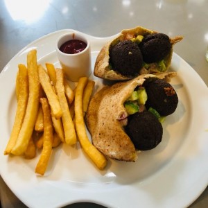 pita falafel