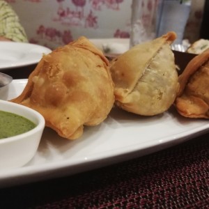 Platos Fritos - Samosa