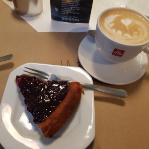 pie de queso y mora.