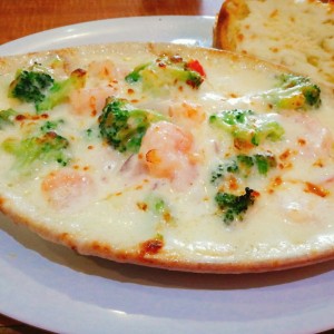 Pasta Primavera con Camarones