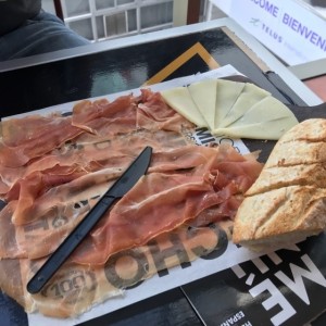 Tabla de Jamón Serrano y Queso Ibérico