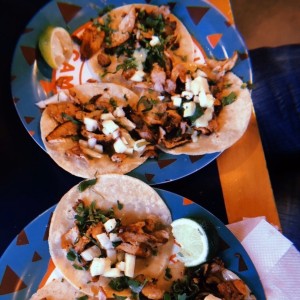 tacos al pastor 