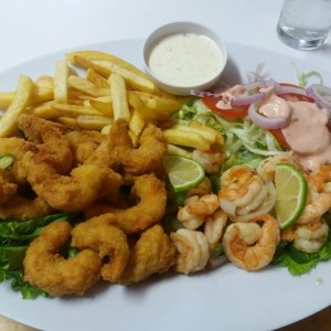 Especialidades - Camarones Mixto