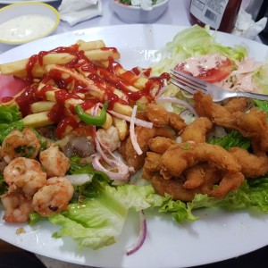 Especialidades - Camarones Mixto
