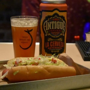 DOGS - Burger Dog