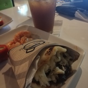 arepa Costilla con salsa Jack Daniels 