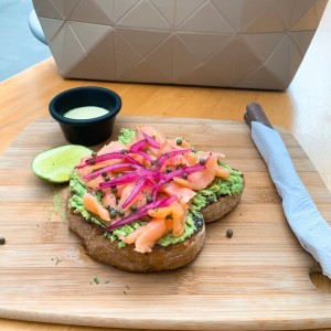 Toasts - Salmón