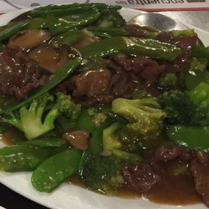 Lomito en salsa de ostras
