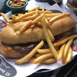 Pepito de Lomito con Queso Manchego