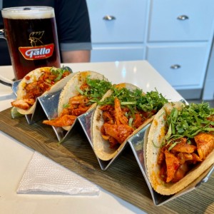 tacos al pastor