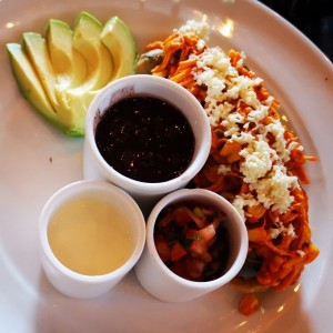 Tamalitos de chipilin con pollo