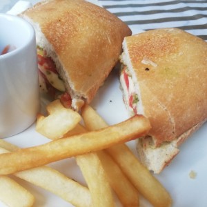 Verona con papas fritas.