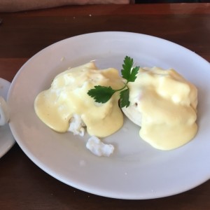 Desayunos Completos - Huevos Benedictinos