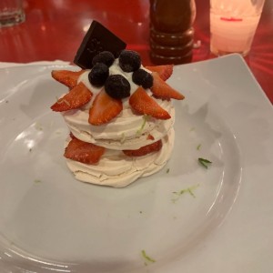 Postres - Pavlora