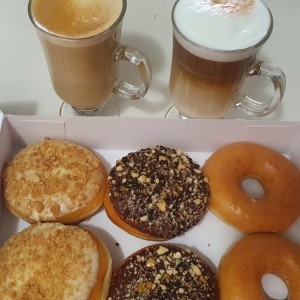 glaseadas, rellenas de queso y rellenas de caramelo