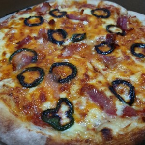 Tocino, Cheddar y Jalapeño