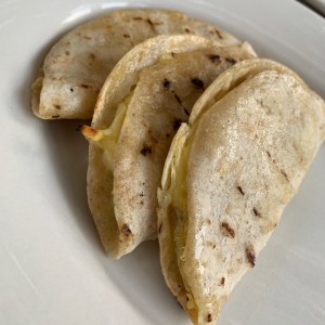 Tortillas con Queso Chancol
