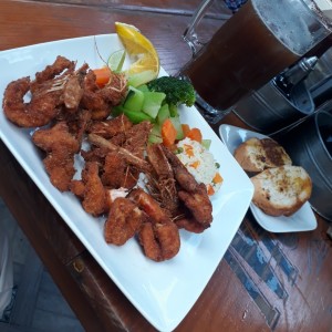 Camarones empanizados...