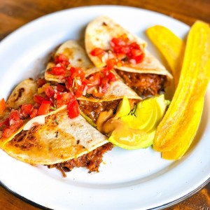Quesadilla Costilla BBQ