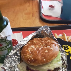 Real Burgers - B2 Classic Burger