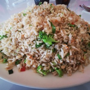 arroz frito vegetariano