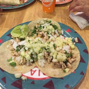 tacos de pollo