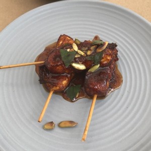 pinchos de queso panela