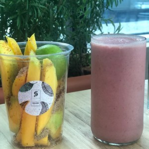 Mago tajini y Smoothie Fresita tremenda