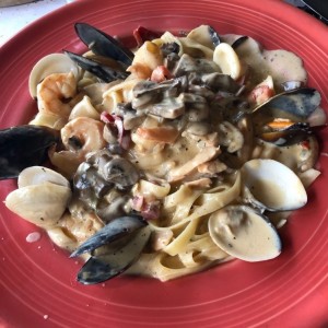 FETTUCCINE AI FRUTTI DI MARE