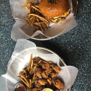 boneless y royale doble con queso